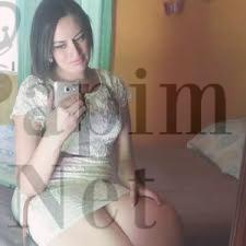 Eve gelen Tuzla Escort Benay ağzına alıyor