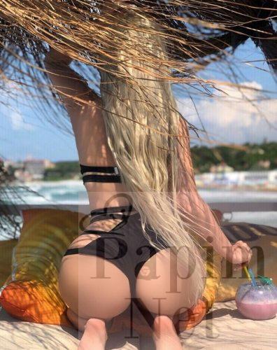 Seksi Kadıköy Escort Bayan Nergis kumpaslı spor yapıyor