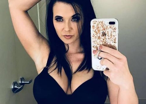 Kurtköy Esmer Masaj Yapan Olgun Escort Bayan Vedia